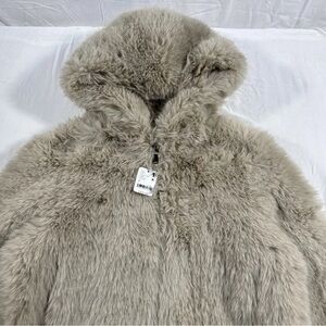 Free people Louder Please faux fur jacket, size small.Plush Faux Fur Hooded Coat